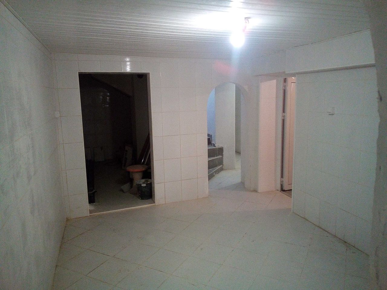 Продава се Склад в Варна, Колхозен пазар - 108 кв.м за 649 €/кв.м - Снимка #2
