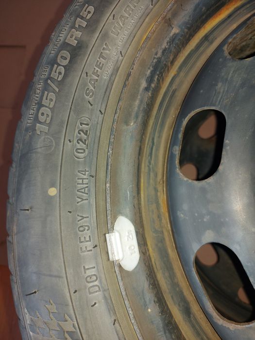 Vând 4 roți 5×100 R15