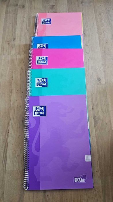 Oxford 5 тетрадки А4  с решетка 4x4мм, спирала, картонена корица