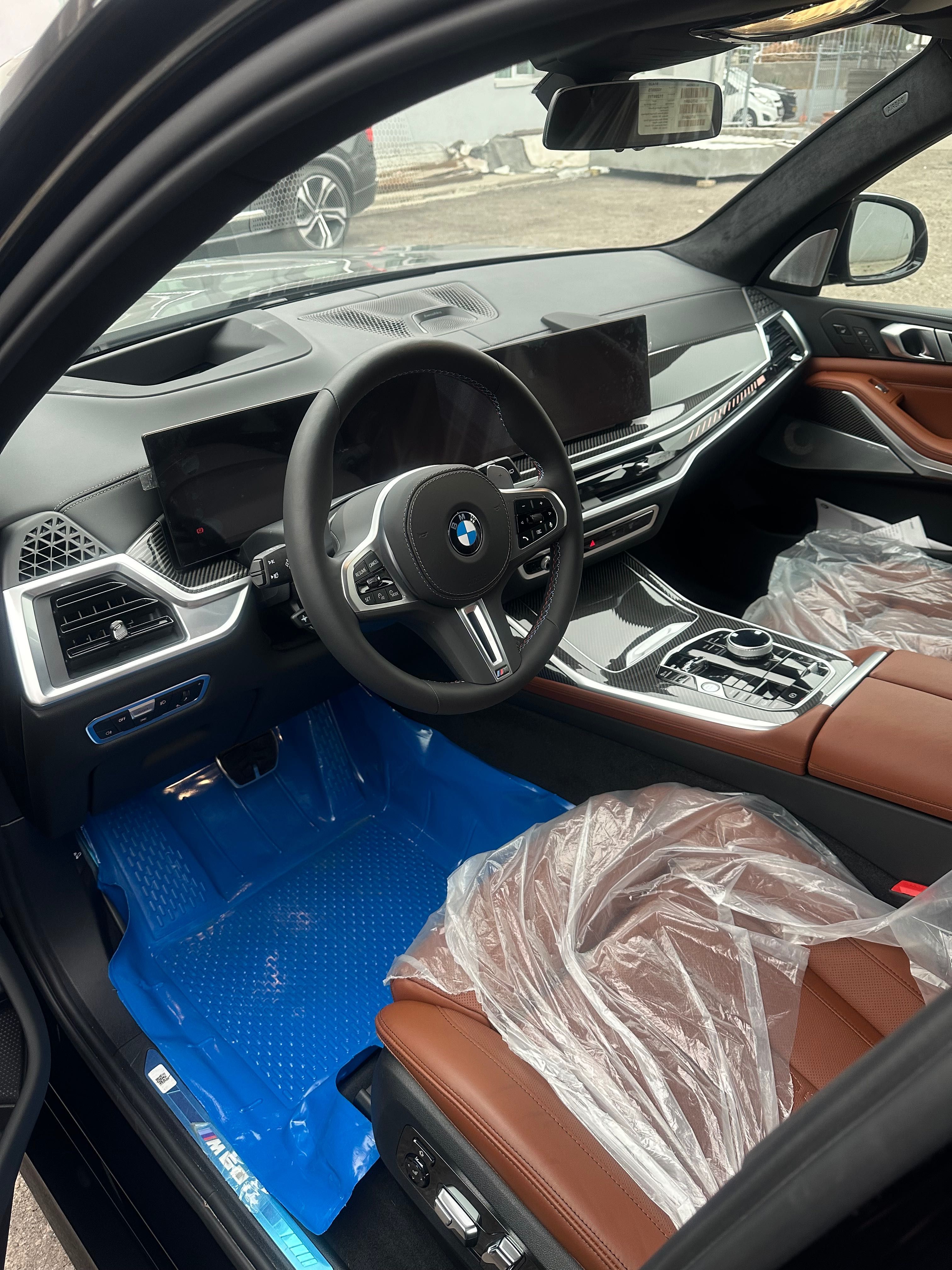 Продам новый BMW X7 M60 c гарантией+счёт справка