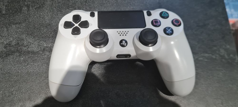 Playstation 4  добро състояние