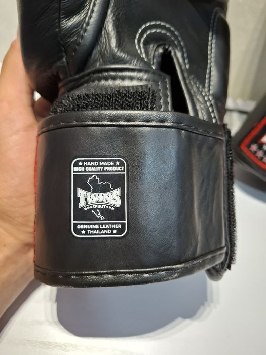 Twins Special 12 oz — оригинальные боксерские перчатки (сделано в Таил