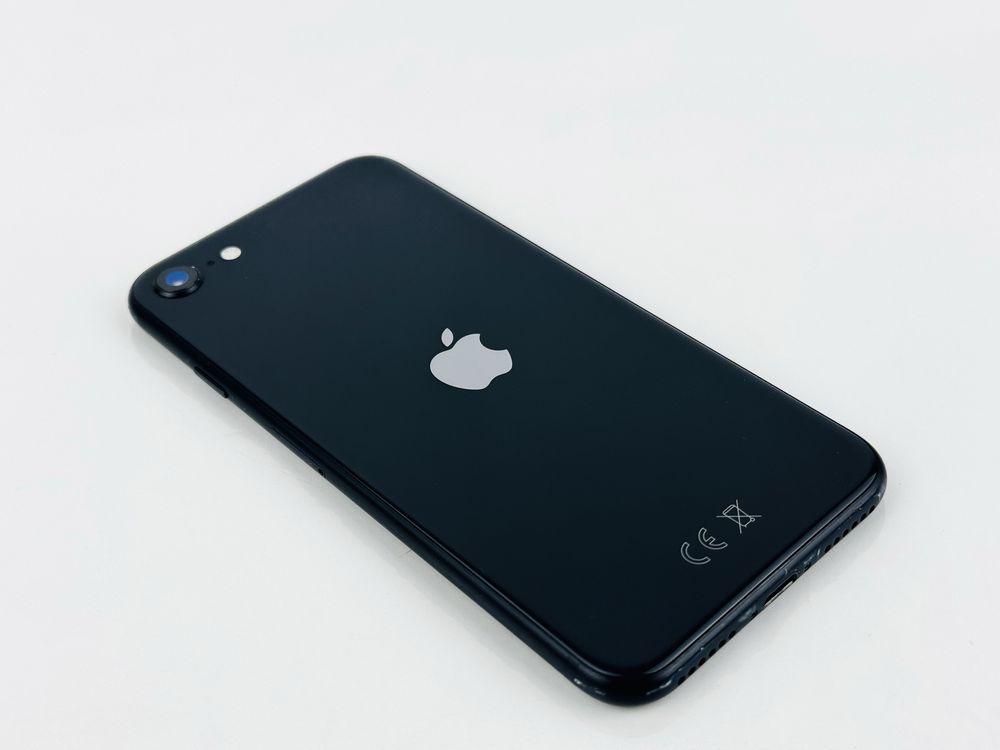 Apple iPhone SE 2020 64GB Black 97% Батерия! Гаранция!