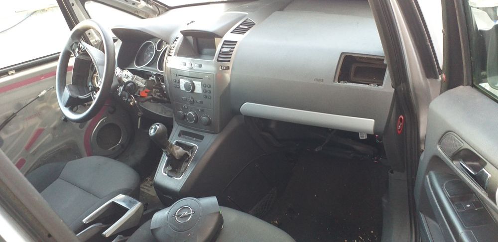 Ceasuri de bord opel zafira b 2008