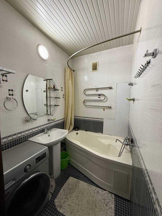 Продается квартира на Алгоритм 3 комнаты