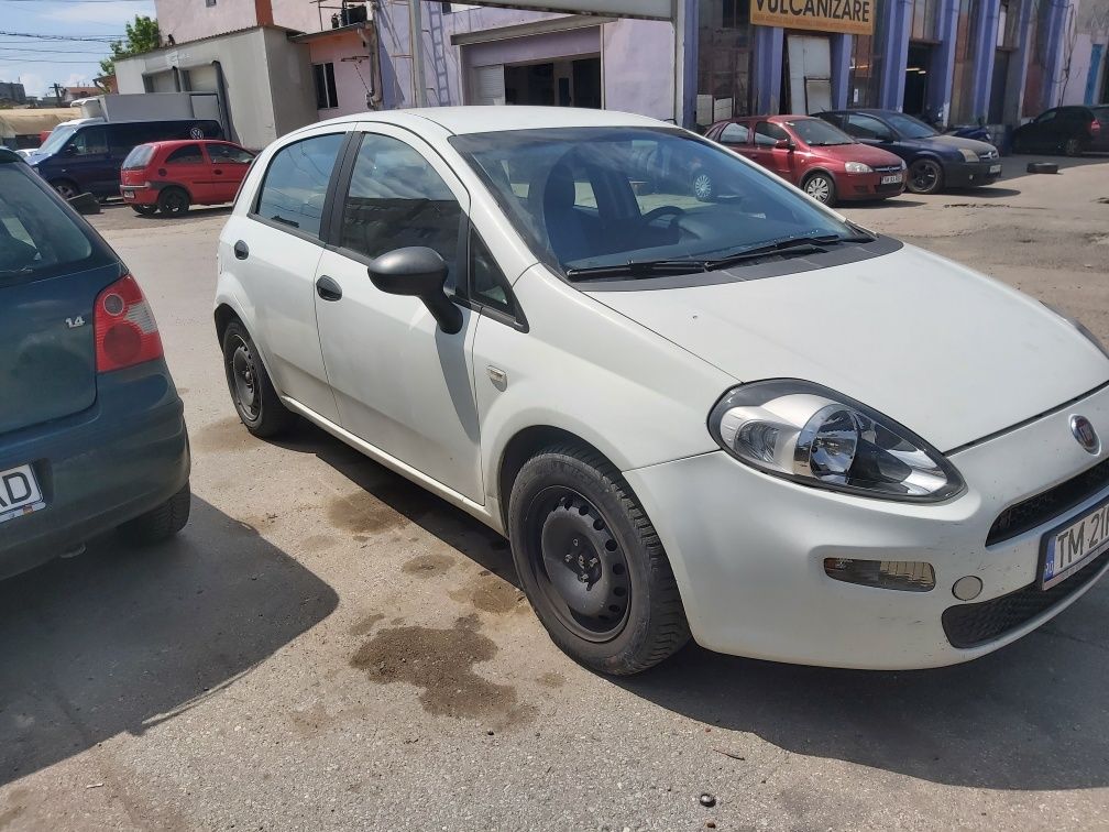 Fiat punto grande  2012 stare perfecta proba iulius mall timisoara
