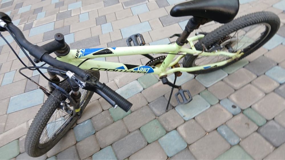 Велосипед спортивный скоростной