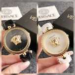 Дамски ръчесн часовник Versace с кожена каишка