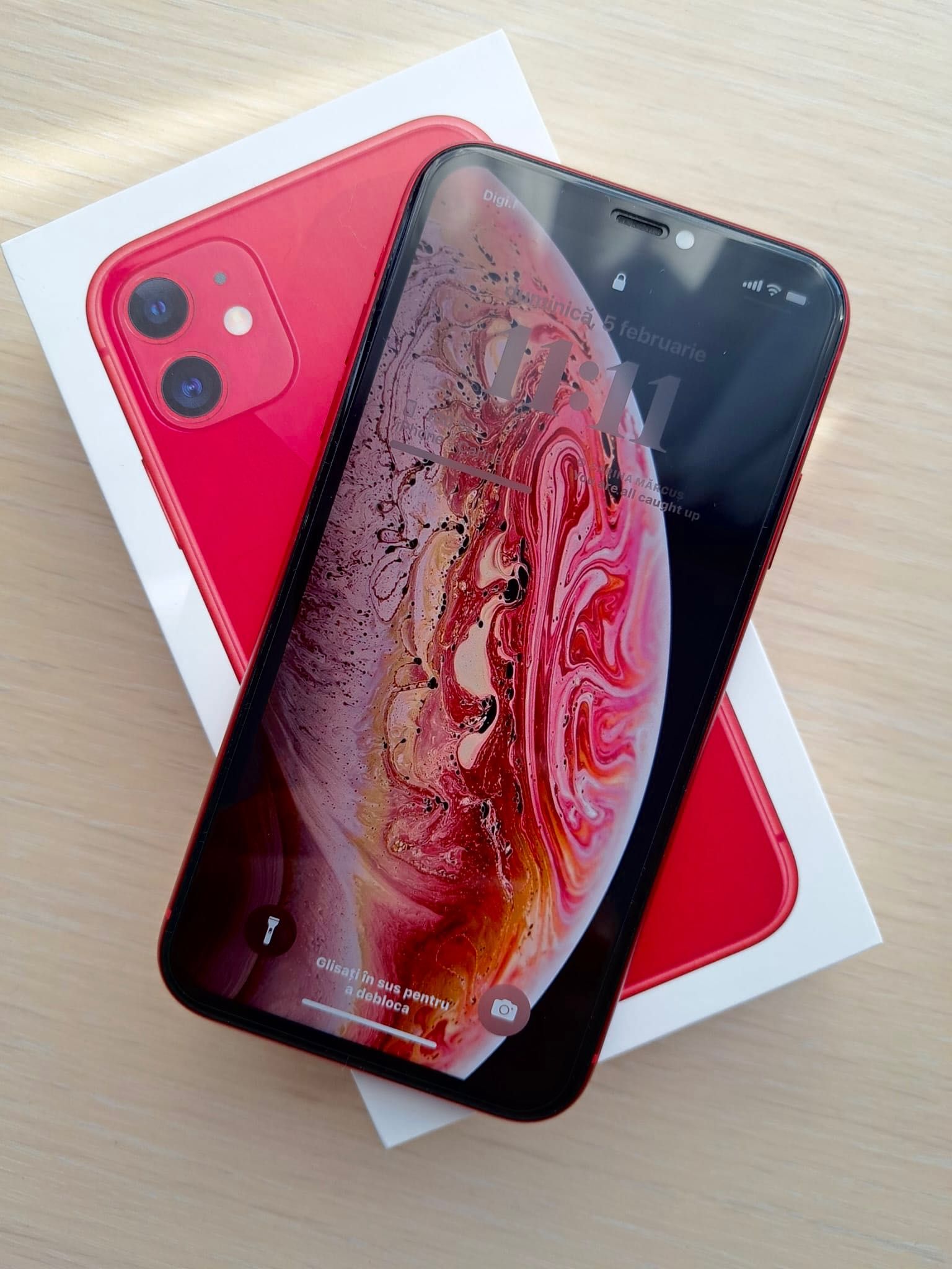 Iphone 11 red(product) 128GB