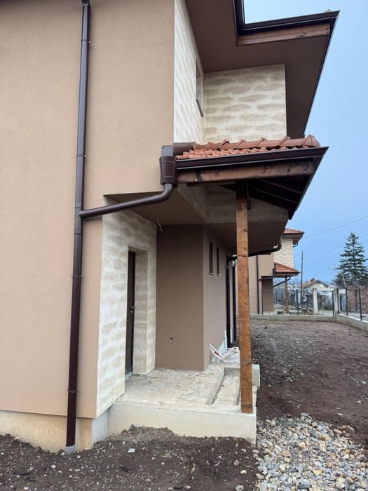 Еднофамилна къща