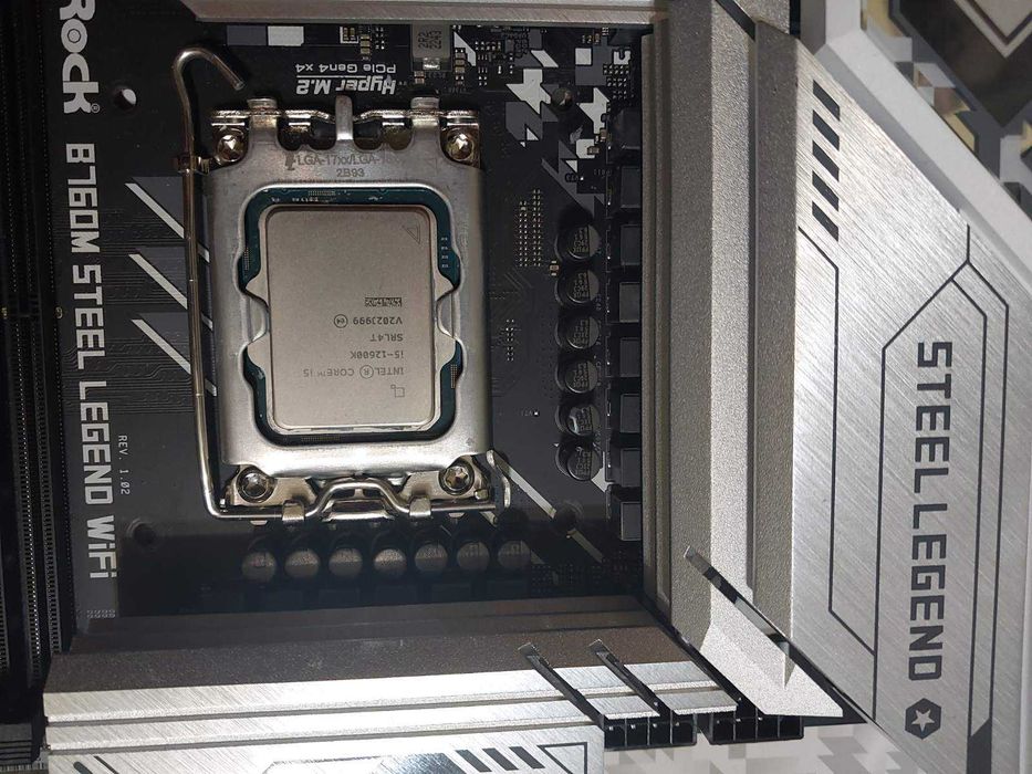 Intel Core i5 12600K + AsRock B760M Steel Legend Wi-Fi DDR5