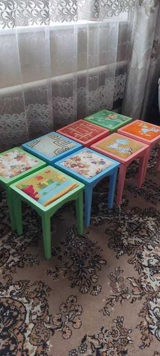 Детские деревянные стульчики. Размер  27х27х34