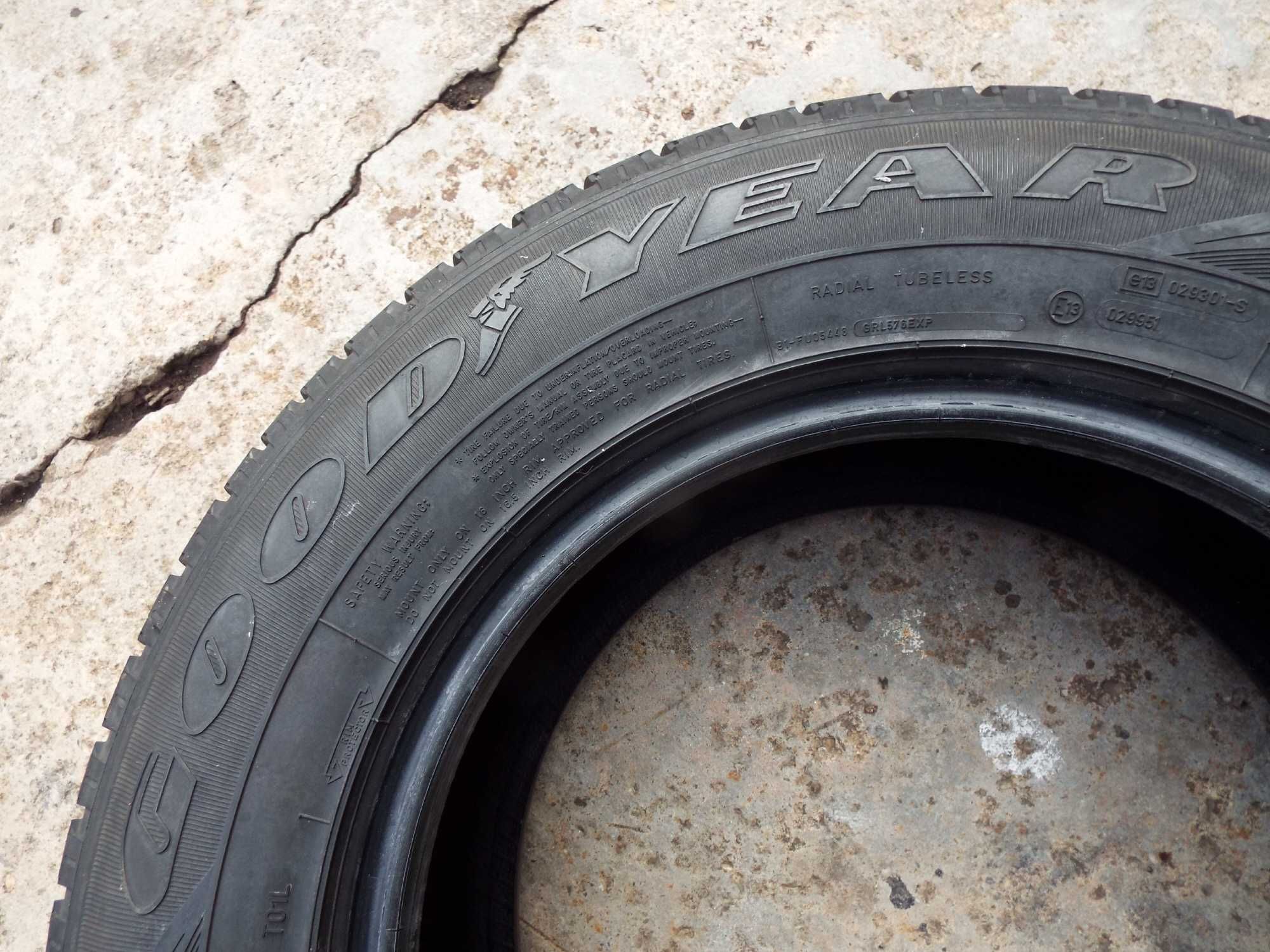 vand o singura anvelopa 215/75/16 goodyear wrangler hp pret 200ron