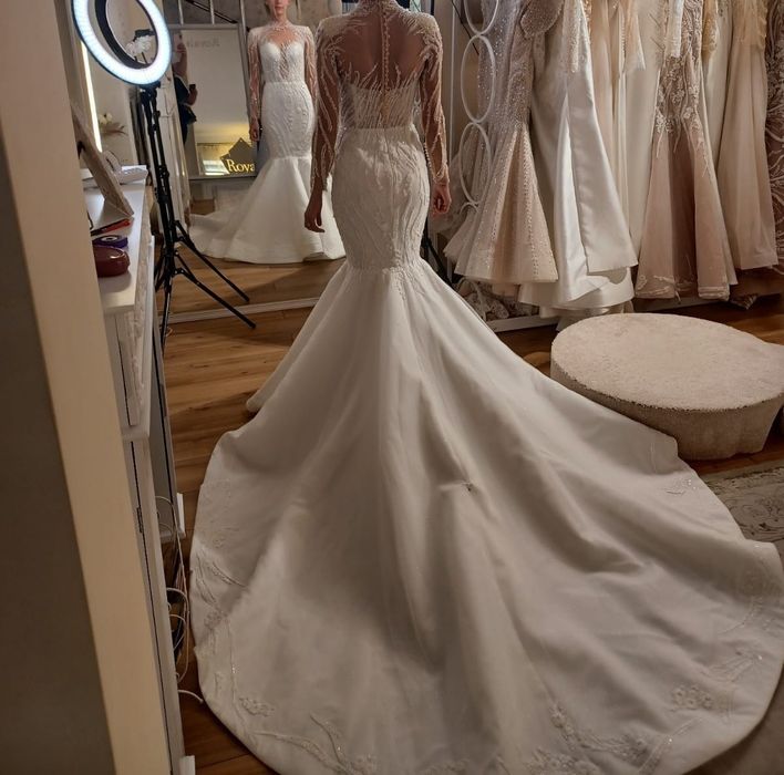 Vând sau închiriez rochie de mireasă