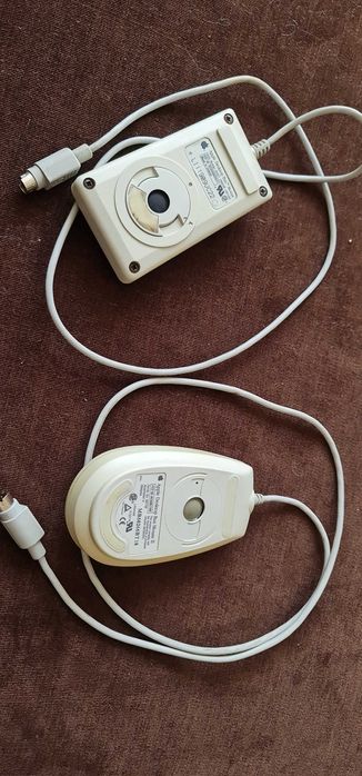 Vand 2 Mouse Vintage Apple