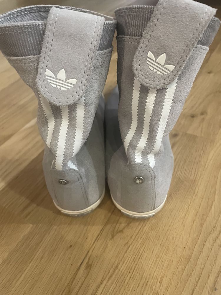 Ghete piele intoarsa ADIDAS marime 38