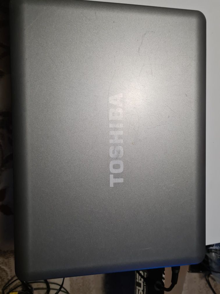 Laptop Toshiba windows10 core2duo p8400 2.26Ghz 4gb ram 250gb hdd wifi