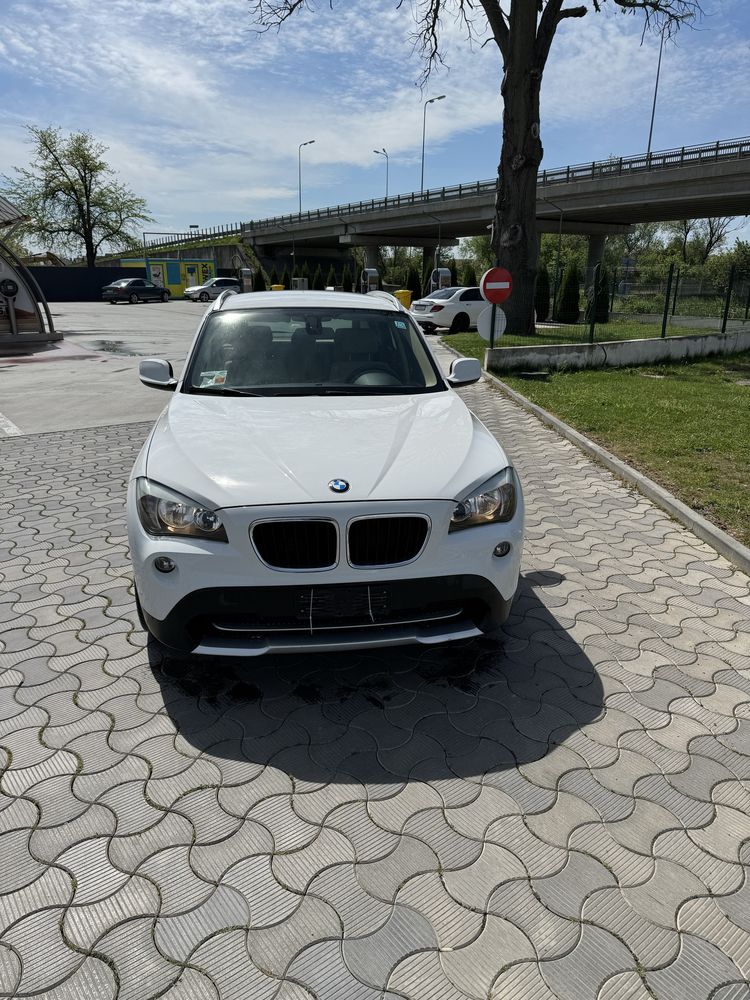 Bmw x1 180 xdrive 2011 impecabil km 180000 certificati