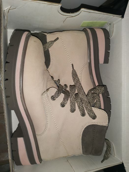 Боти ugg 35 номер и36 номер