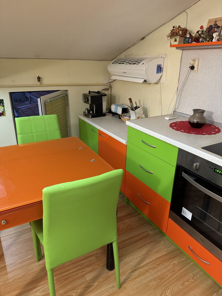 Дава се под наем Двустаен апартамент в Плевен, Дружба 1 - 35 кв.м за 204 € - Снимка #1