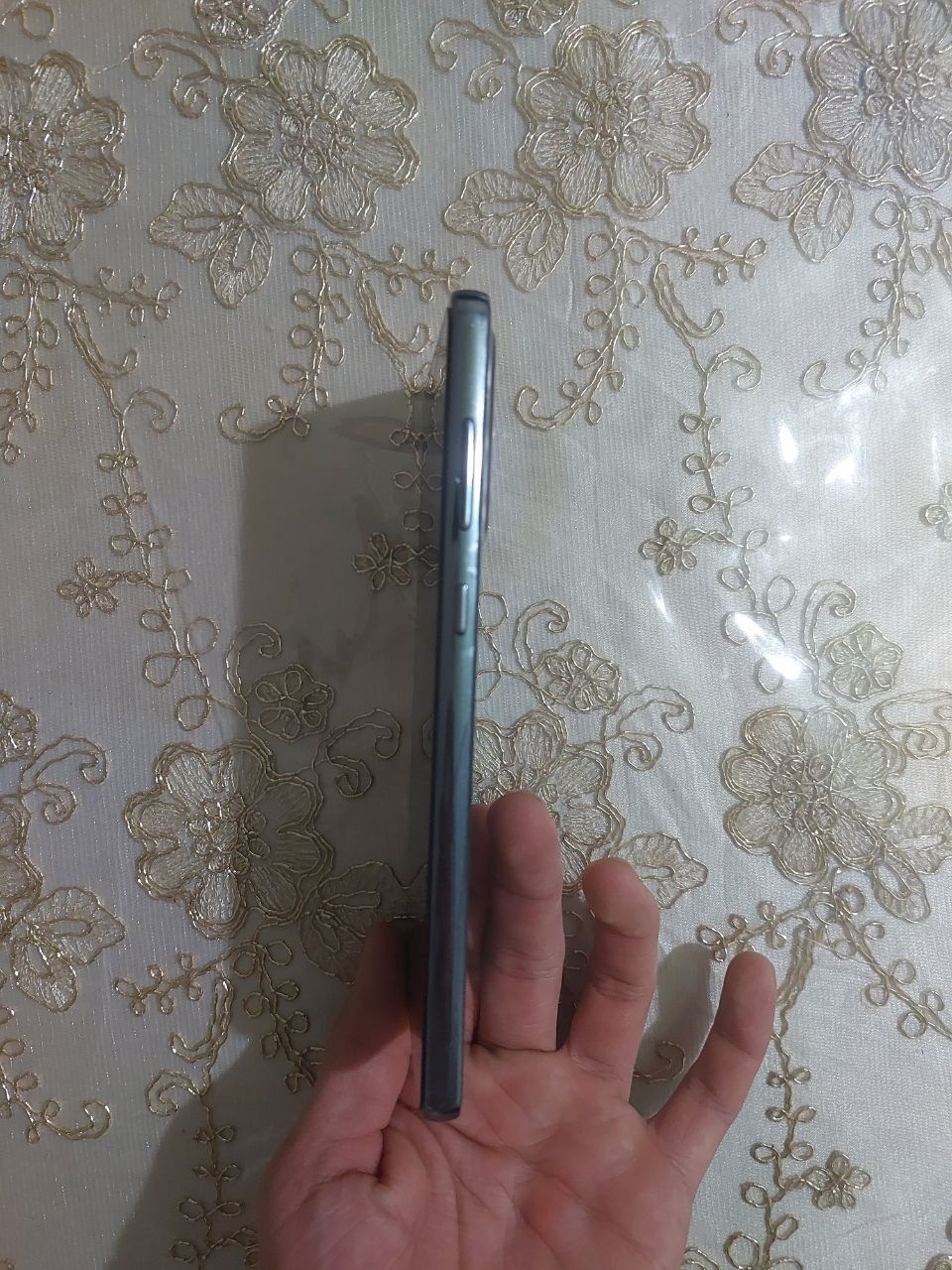 SAMSUNG A73 sotladi