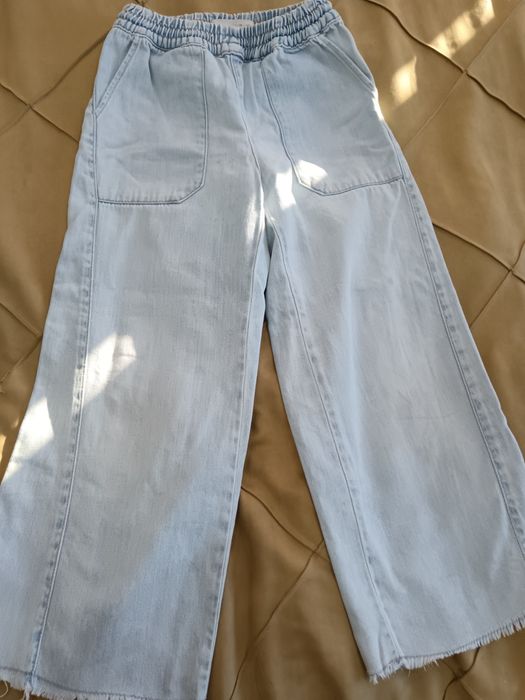 Джинсы. Женские, голубого цвета.