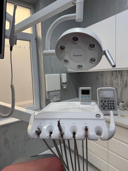 Unit dentar SUNTEM ST-D560