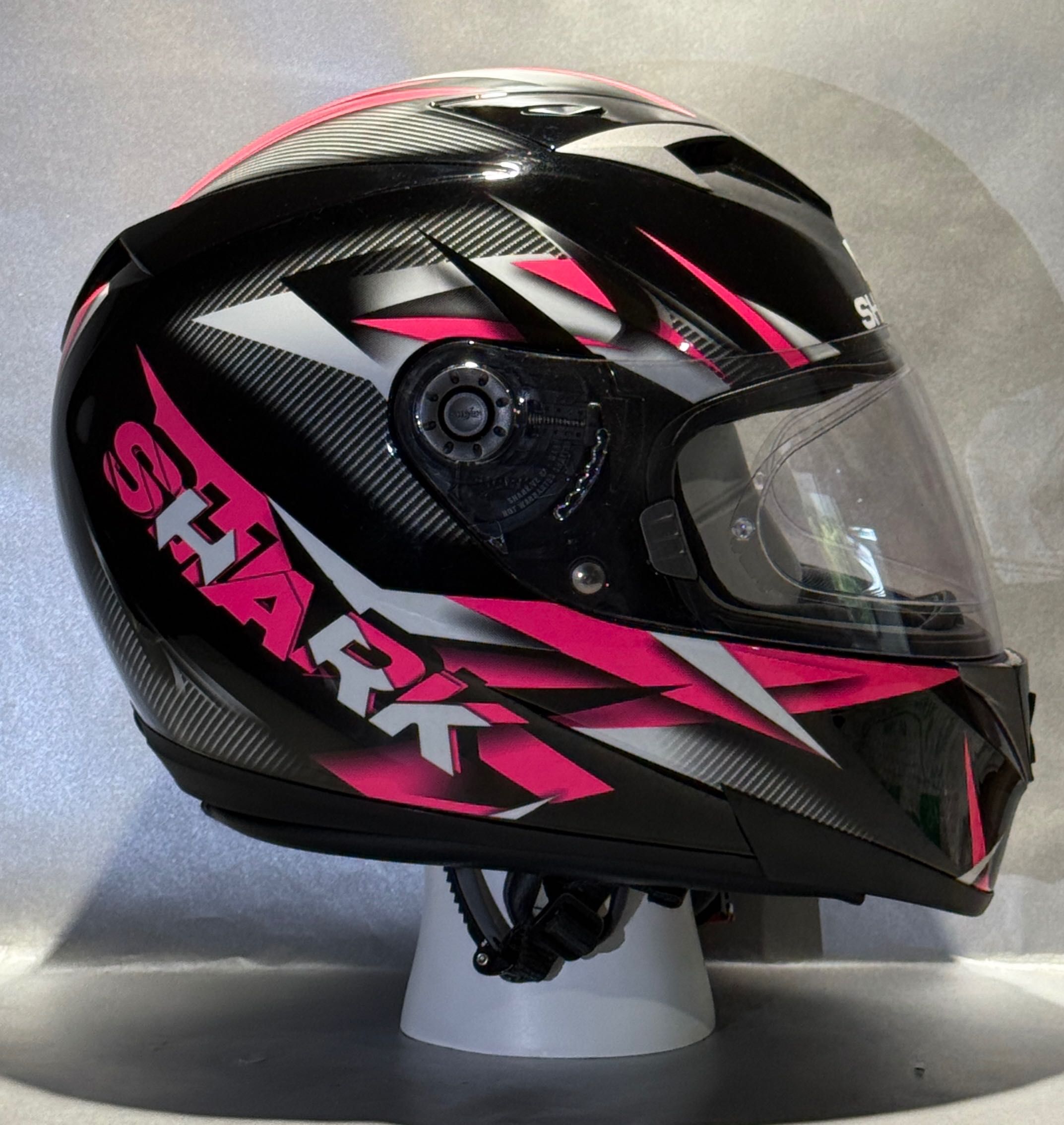Каска за мотор Shark S 700 Nasty размер S в много добро състояние.