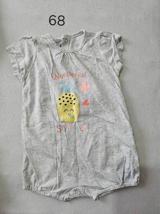 Дрешки за бебе в различни размери