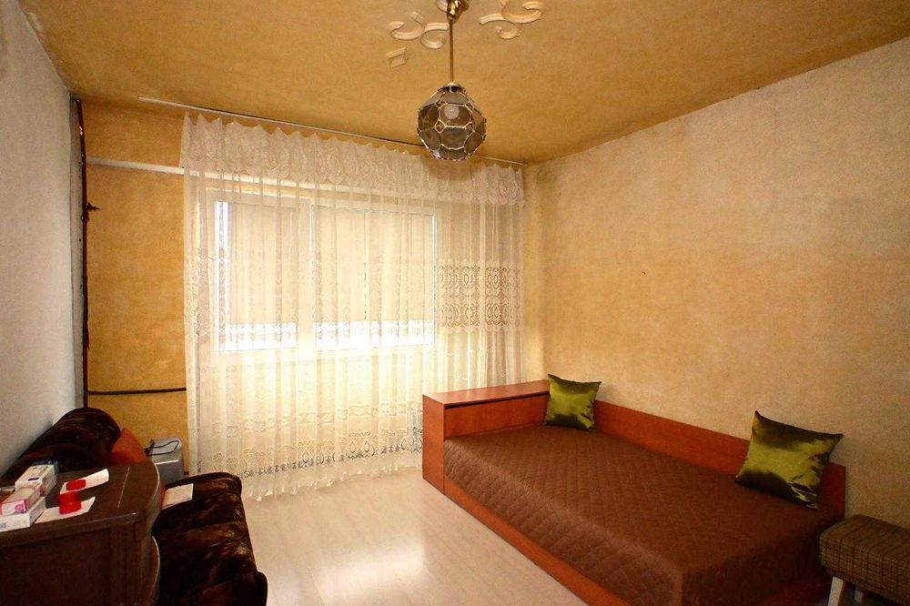 Продава се Тристаен апартамент в Перник, Изток - 88 кв.м за 1478 €/кв.м - Снимка #6