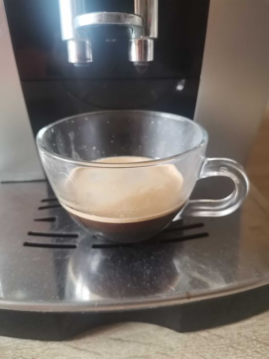 Кафемашина кафеавтомат Delonghi magnifica Ecam23.210