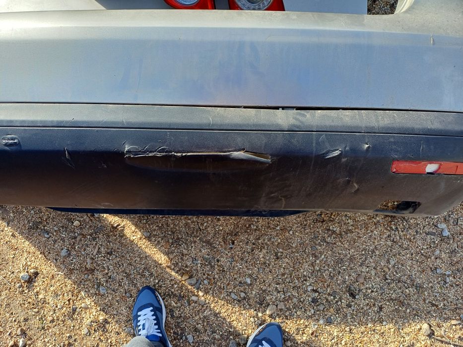 Capotă spate wv jetta +bara