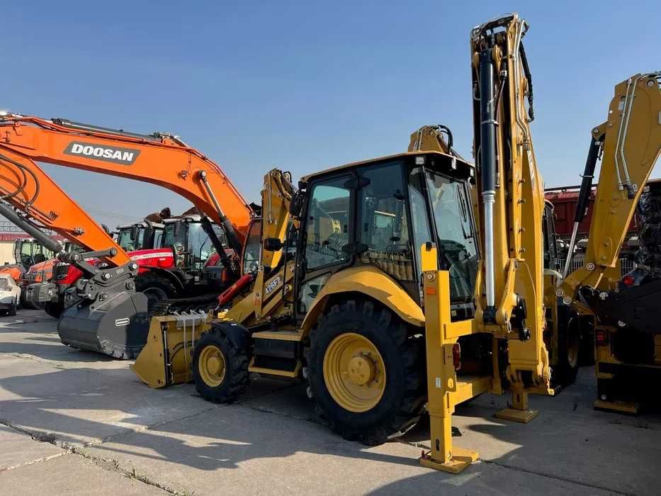 Экскаватор-погрузчик CAT 426F2