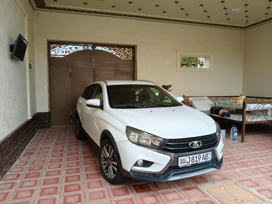 Продается Lada Vesta sw cross  2021 года
