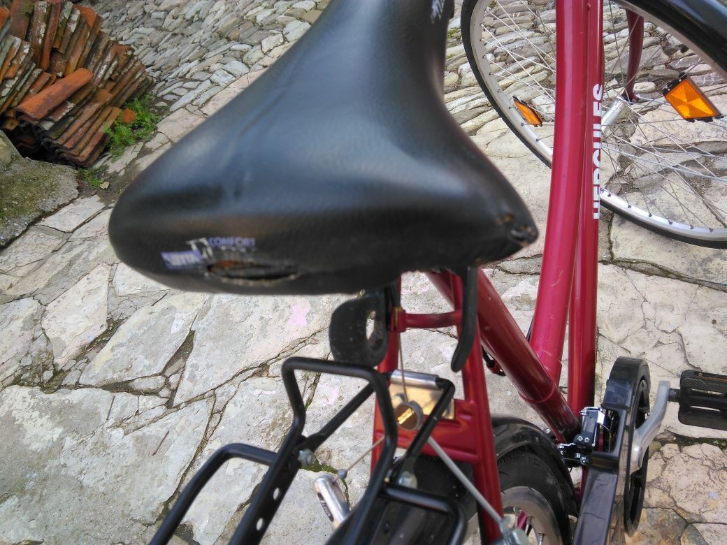Дамски градски велосипед