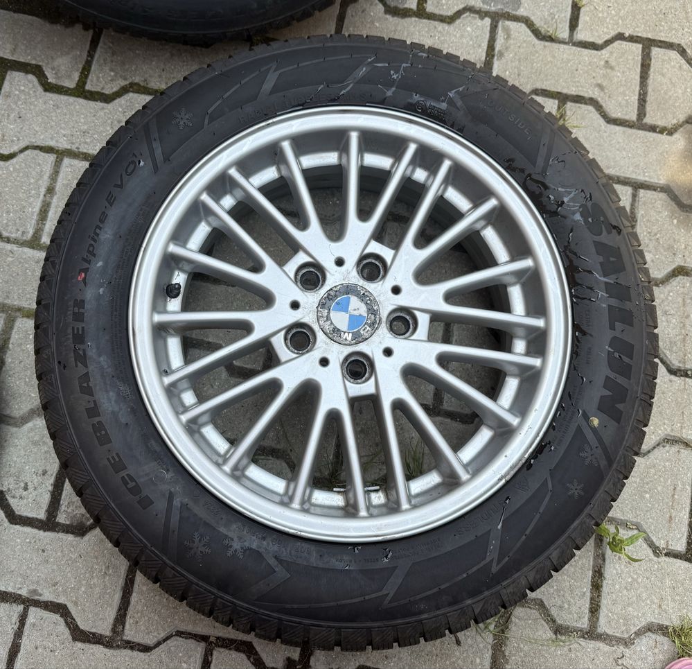 Комплект оригинални джанти 17 цола за BMW с нови зимни гуми!
