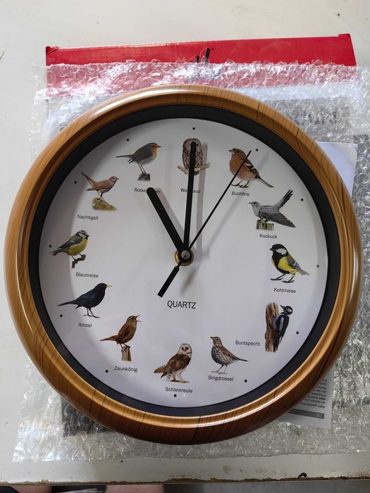 Стенен часовник с автентични птичи песни – природа във всеки час