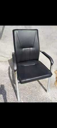 Офисное кресло кожанный никеловый каркас