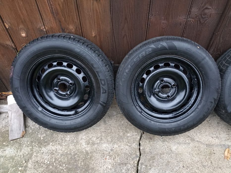 Jante originale audi 80 cu cauciucuri de iarna 195 65 r 15  4x108