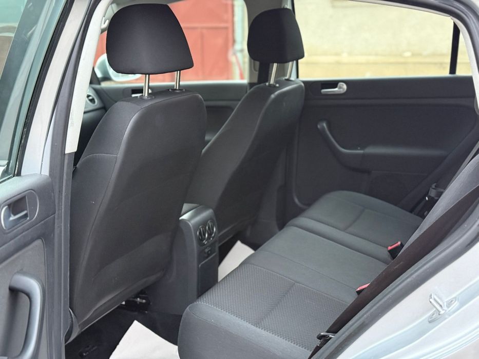 Vând Golf 6 Plus 2.0 Diesel Euro 5