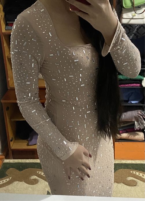 Платье б/у , но ни разу не надевала