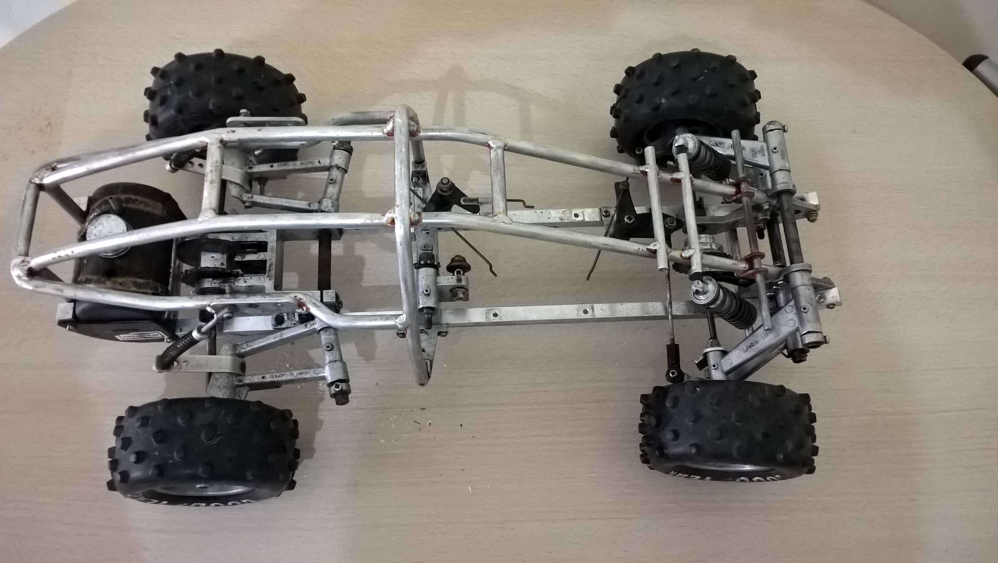 Kyosho Buggy nitro Land Jump 1/8 AWD 4WD sasiu automodel vintage