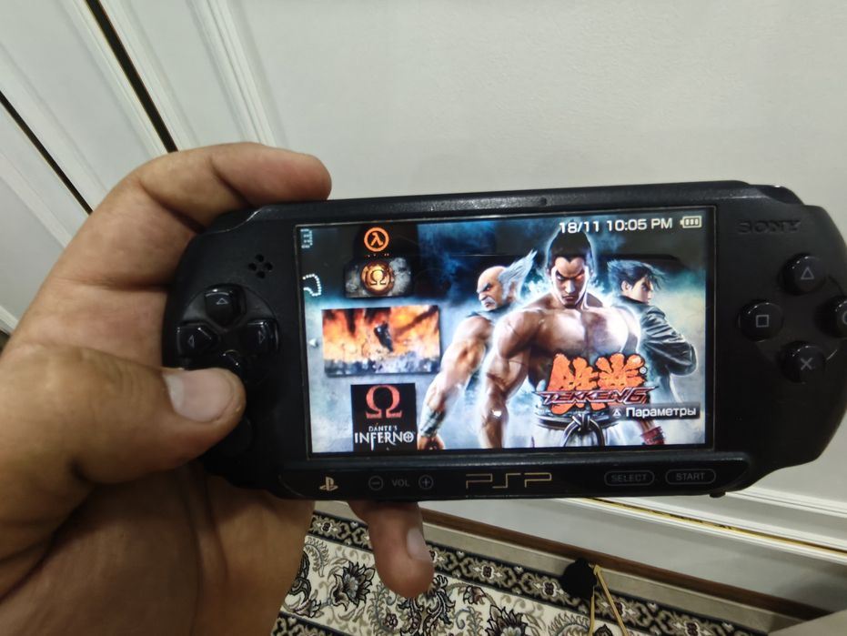 Sony PSP street e1008 (32gb flash с играми)