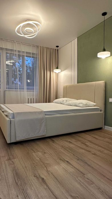 Продам 2-комн квартиру, р-н 8 школы, ремонт