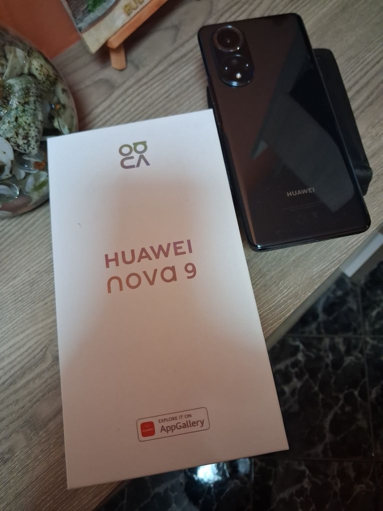 Телефон Huawei Nova 9