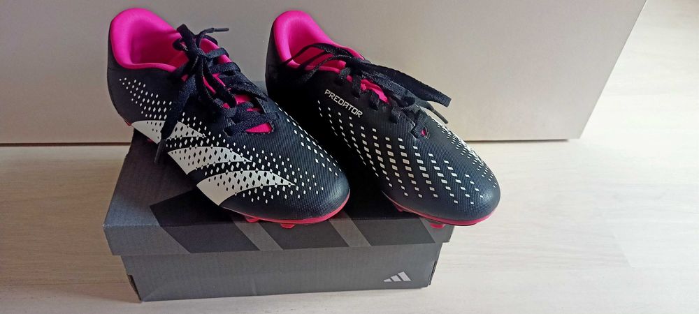 ##Adidas Predator Accuracy.4