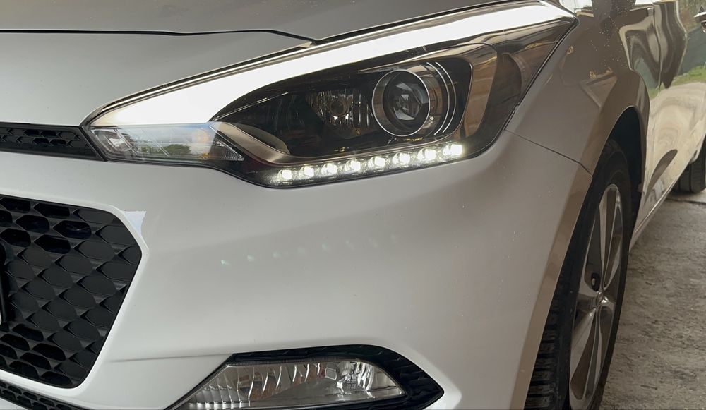 Хюндай i20 #Edition 1/ 65000км / LED светлини