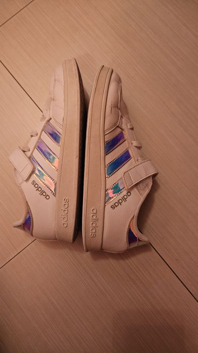 Маратонки Adidas 35 номер