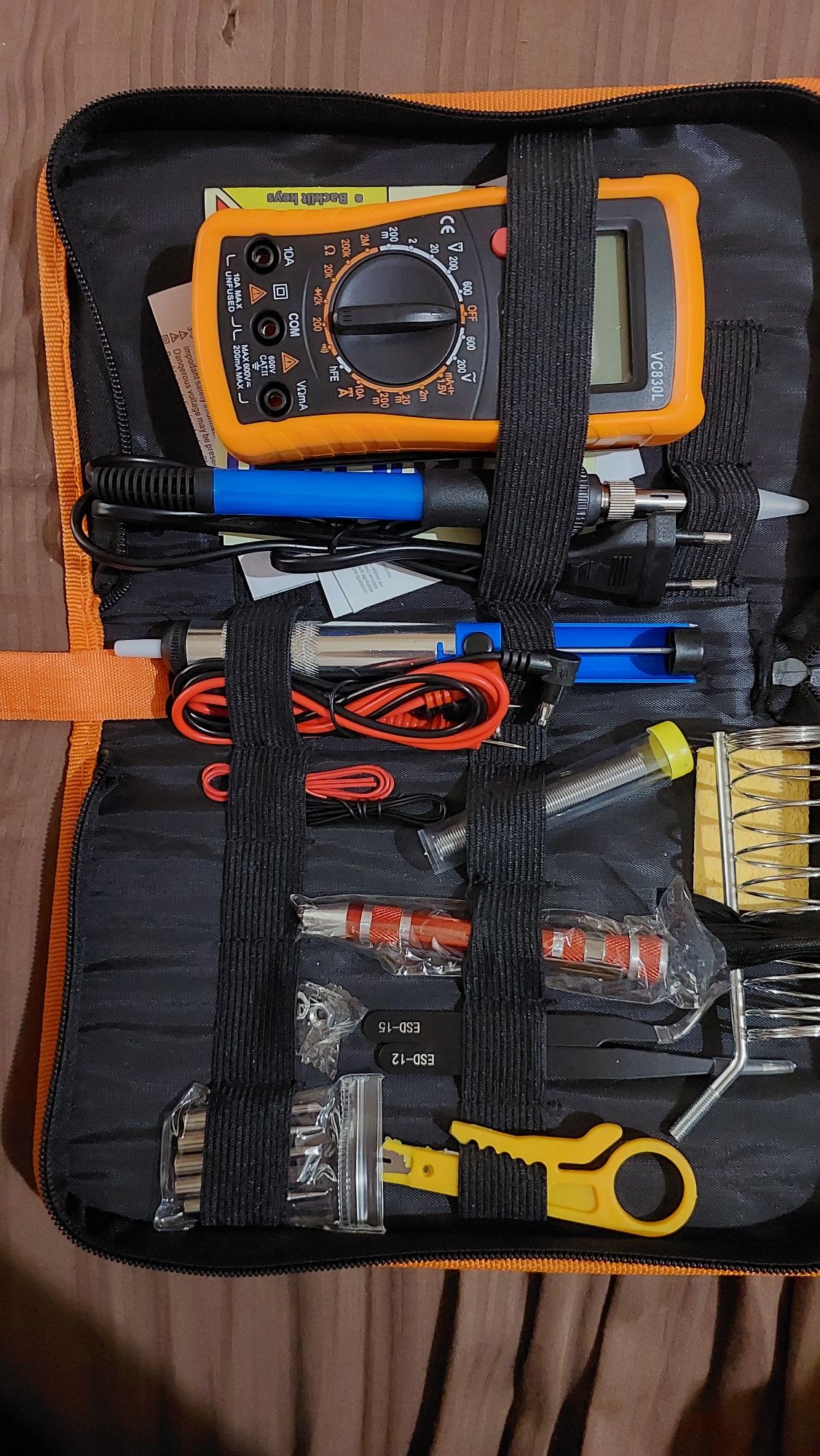 Payalnik nabor va sifrovoy multimeter sotiladi.