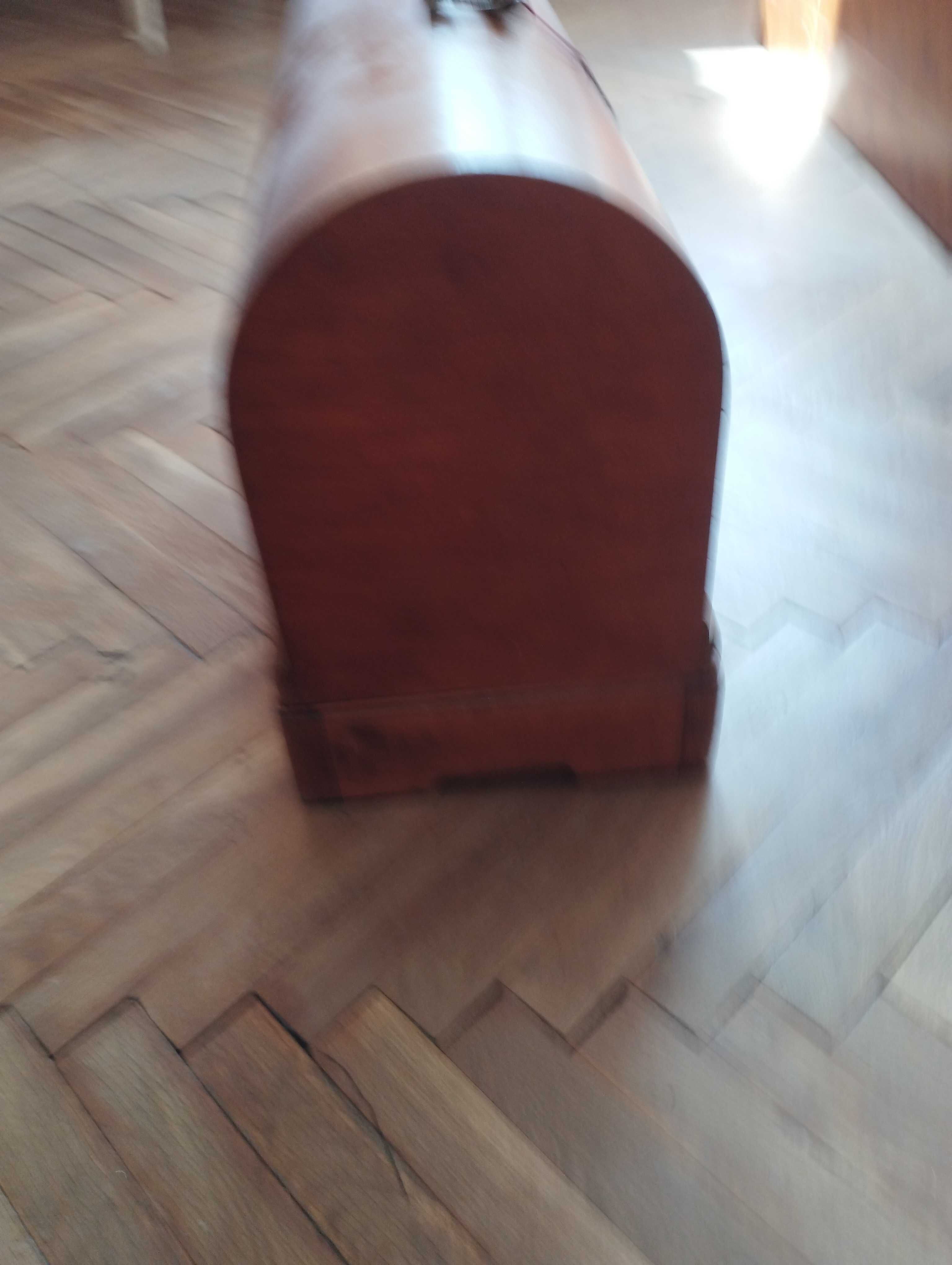 Продавам шевна машина Антика, Немска